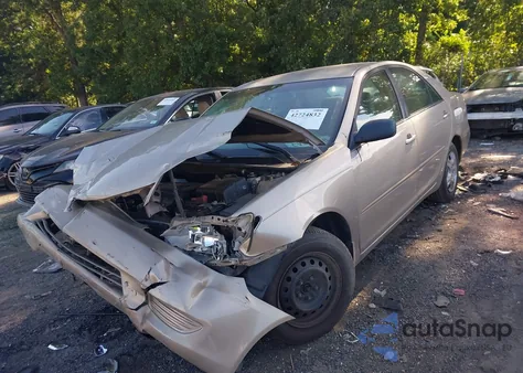 2005 Toyota Camry Std from USA, damaged, VIN 4T1BE32K05U567668